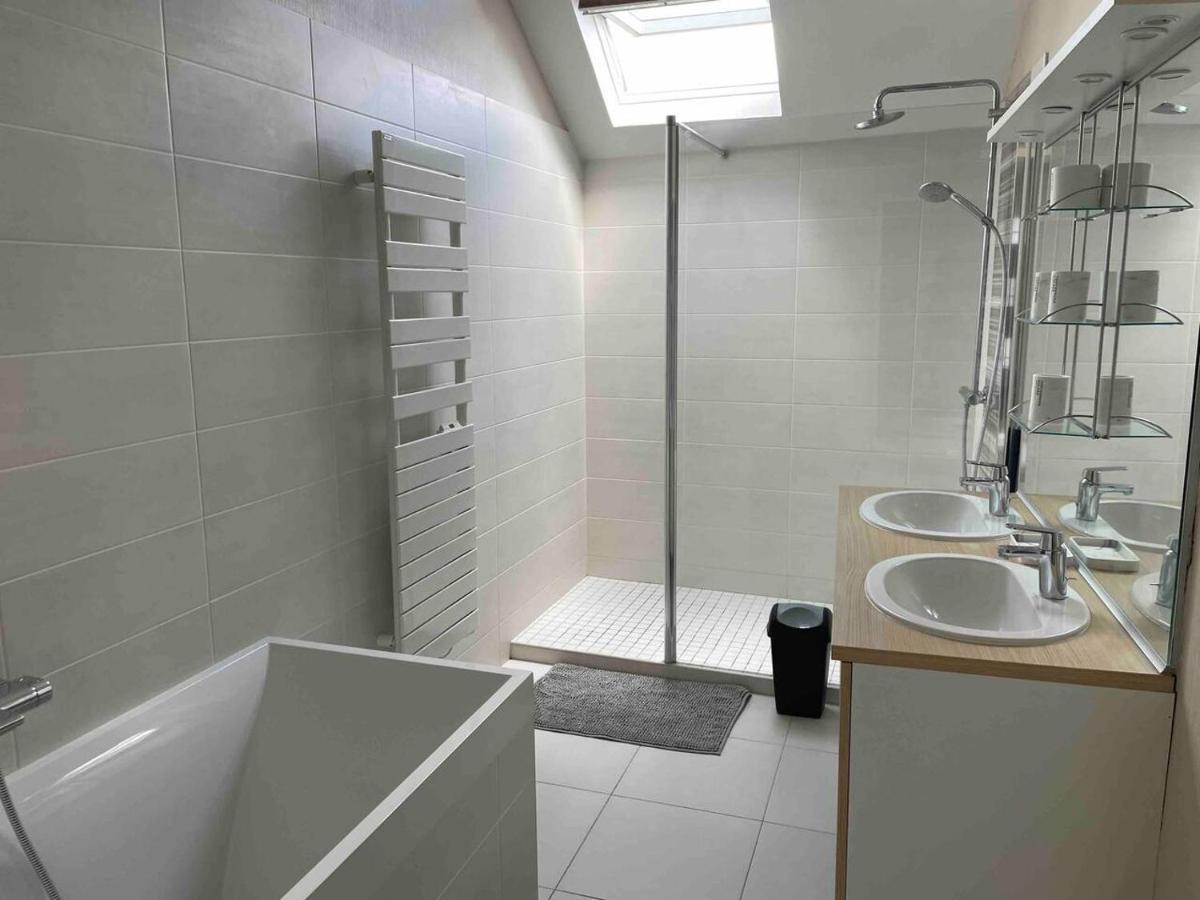 Logement Centre Ville 1 A 4 Chambres Alencon Exterior photo